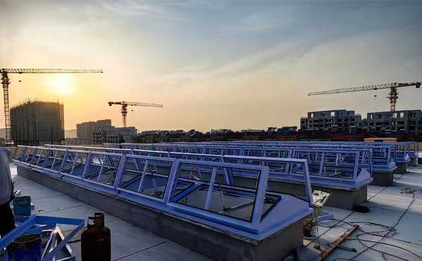 消防海晏排烟窗工作原理