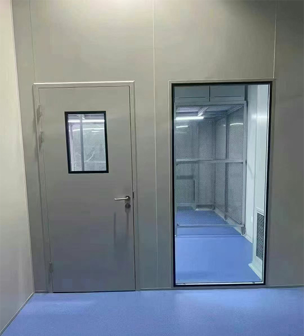 学校教学楼完成海晏防火门标准化安装